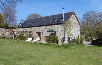 Butterdon Barn Holiday Cottage