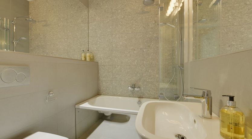 Photo of Gardeners Cottage