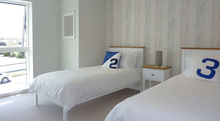 Photo of Flat 8 Seascape