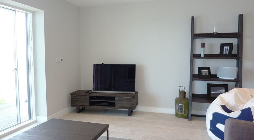 Photo of Flat 8 Seascape
