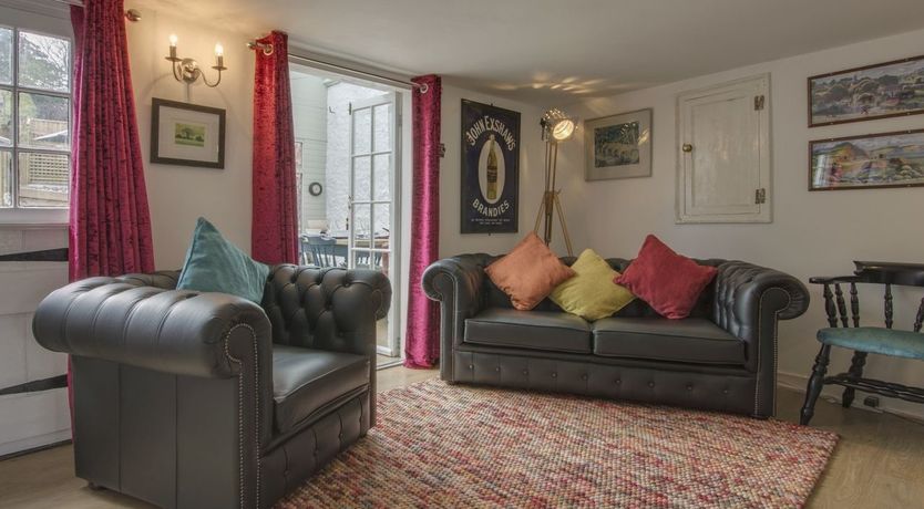 Photo of 11 The Green