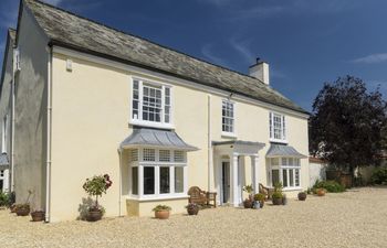 Abbots Manor Holiday Cottage