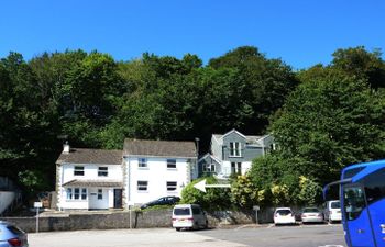 Stones Throw Holiday Cottage