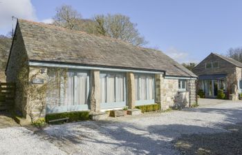 Hideaway Barn Holiday Cottage