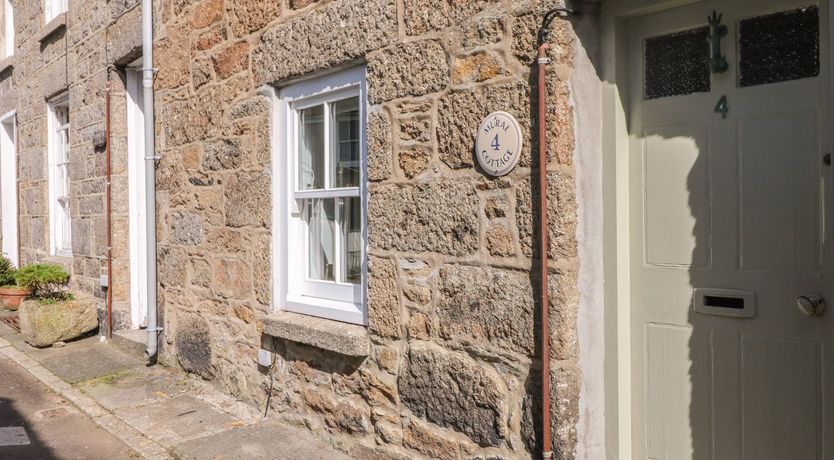 Photo of Mural Cottage