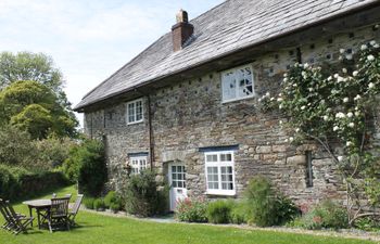 Harry Holiday Cottage