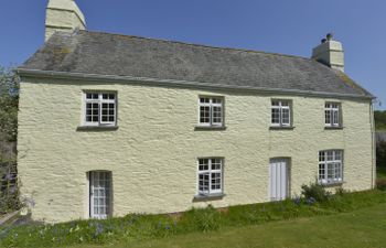 Tregonhawke Farmhouse Holiday Cottage