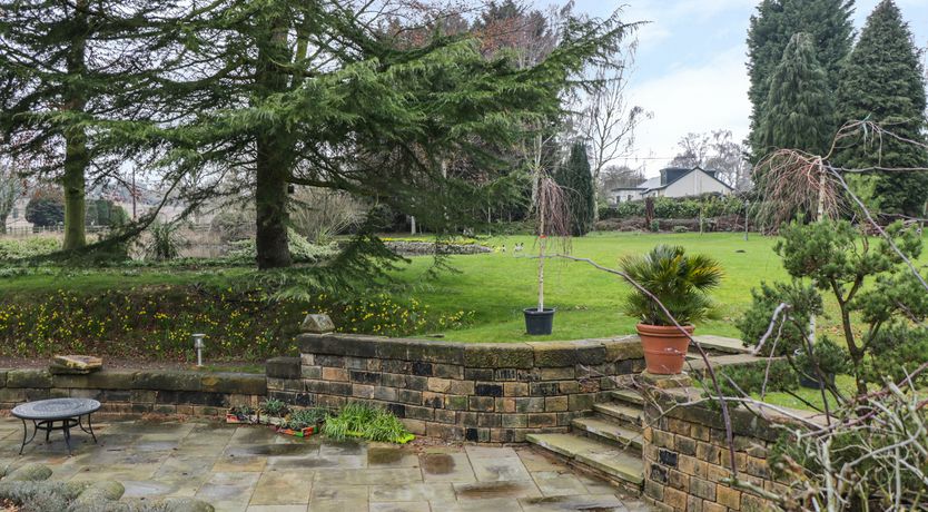 Photo of Riverside Lodge