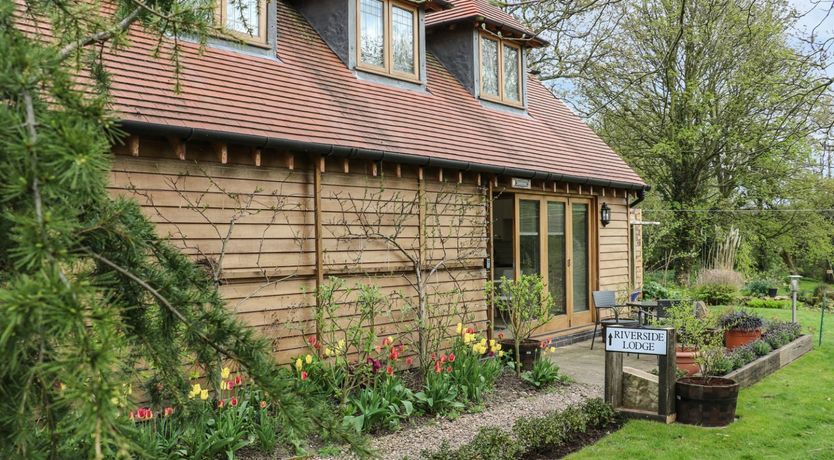 Photo of Riverside Lodge