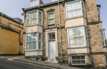 Flat 4 Apartment