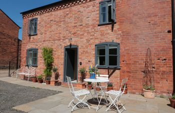 Granary 2 Apartment
