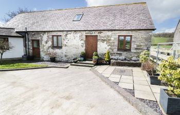 Tyddyn Isa Holiday Cottage