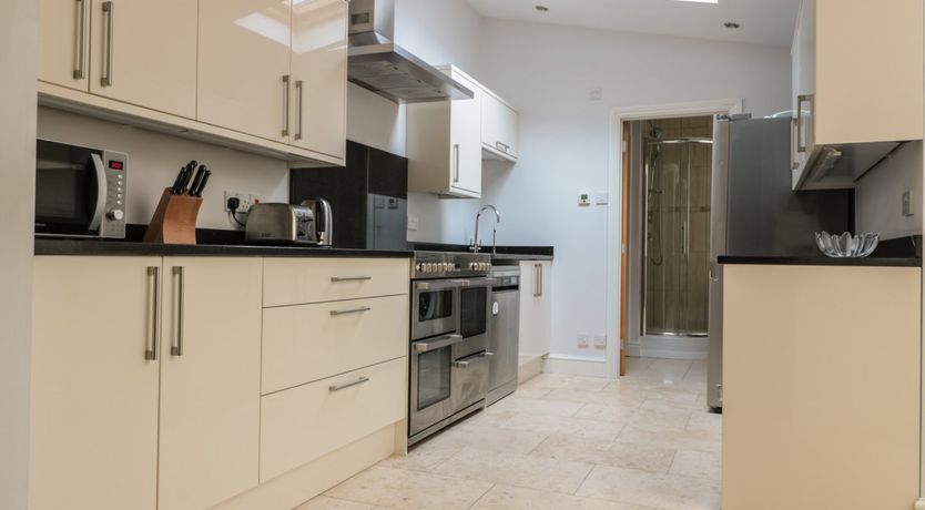 Photo of 33 Crescent Gardens