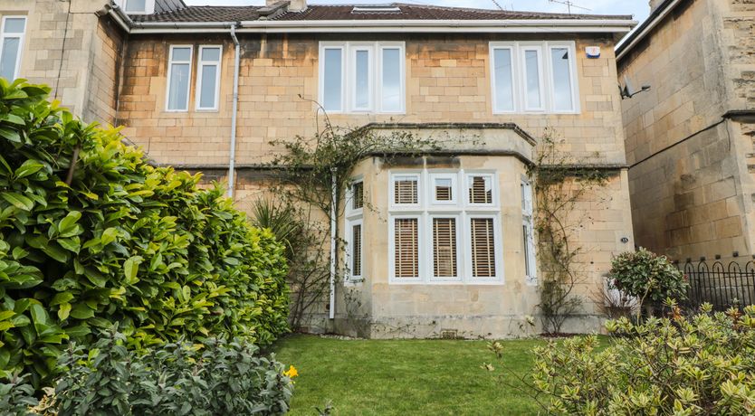 Photo of 33 Crescent Gardens