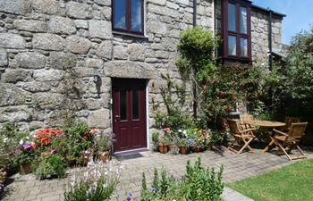 Brunnion House Holiday Cottage