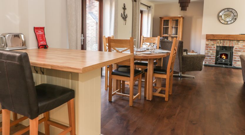 Photo of Pebble Cottage Dunnscroft