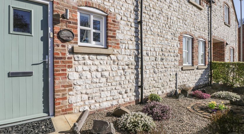 Photo of Pebble Cottage Dunnscroft