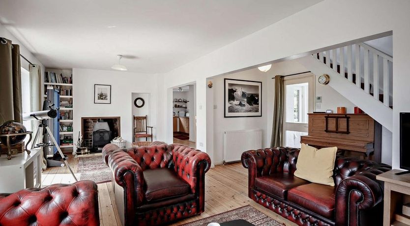 Photo of 3 Bed in Rock