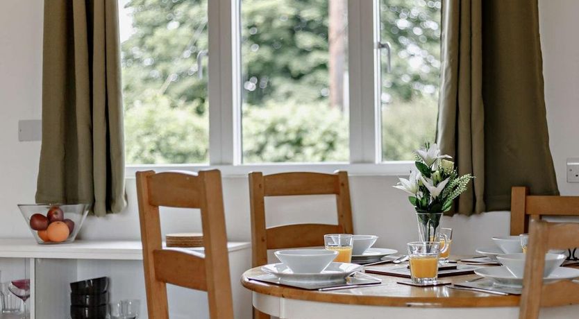 Photo of 3 Bed in Rock