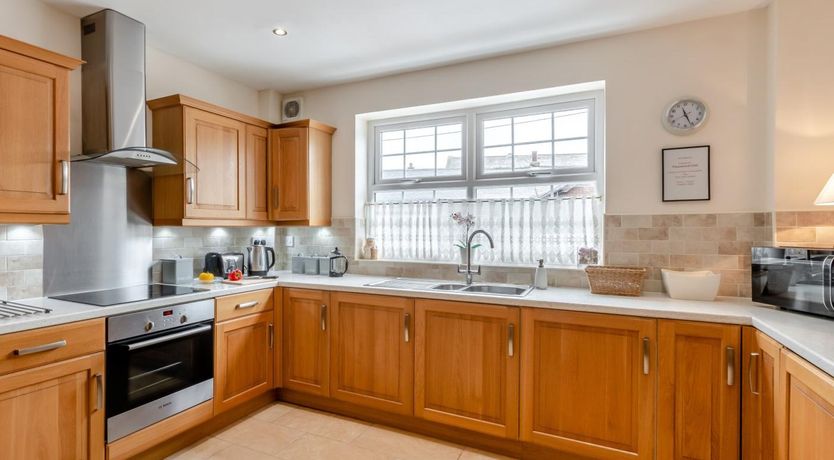 Photo of 3 Bed in Seahouses