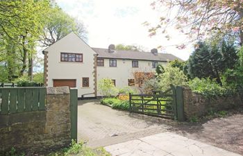 in Nr Newcastle (CN190) Holiday Cottage