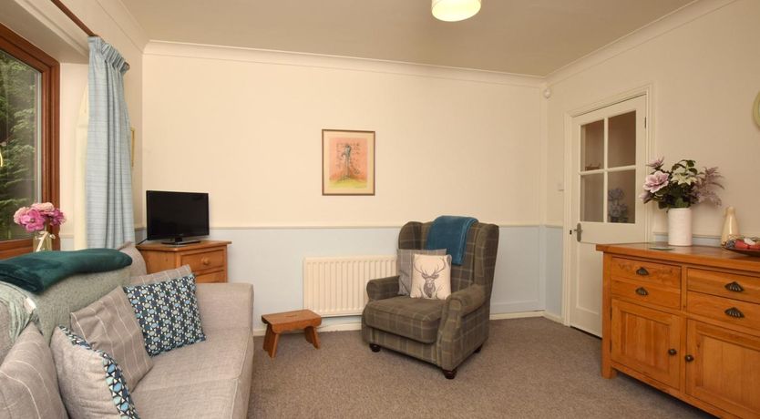 Photo of 5 Bed in Newcastle Upon Tyne