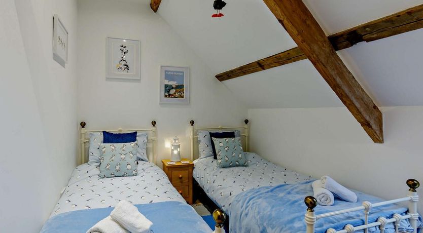 Photo of 3 Bed in Warenton