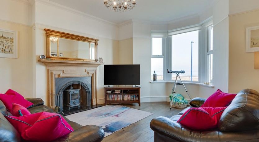 Photo of 3 Bed in Spittal