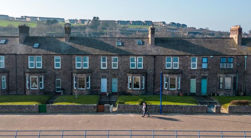 Photo of 3 Bed in Spittal