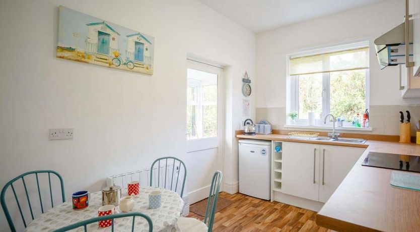 Photo of 3 Bed in Low Newton by the Sea