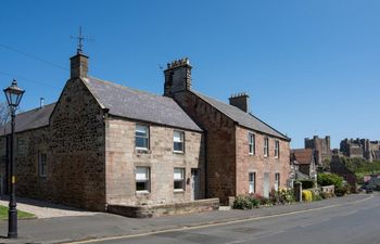 in Bamburgh (CN089) Holiday Cottage