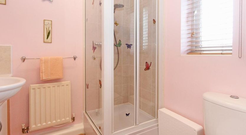 Photo of 4 Bed in Hadston