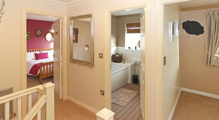 Photo of 4 Bed in Hadston