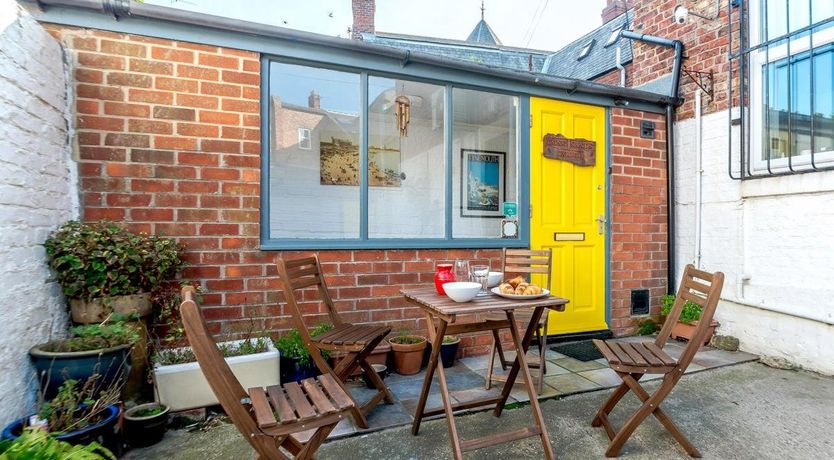 Photo of 5 Bed in North Shields