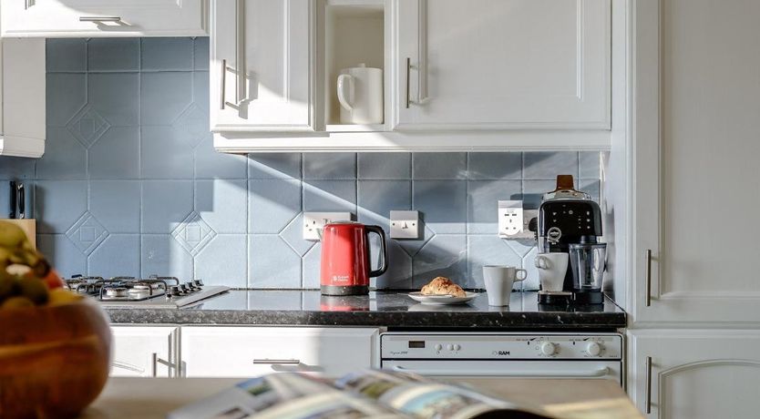 Photo of 5 Bed in North Shields