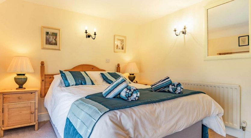 Photo of 4 Bed in Hunstanworth