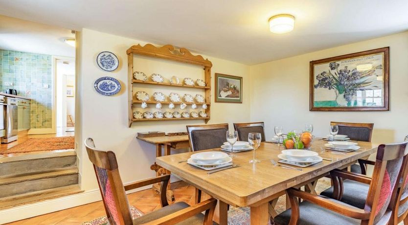 Photo of 4 Bed in Hunstanworth