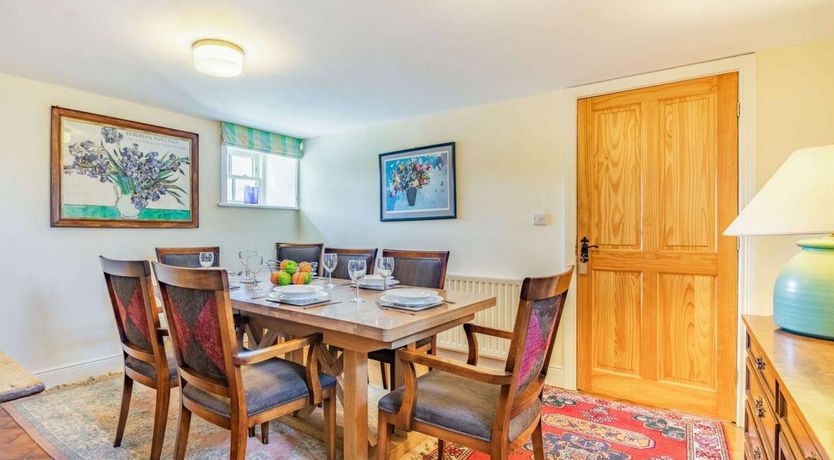 Photo of 4 Bed in Hunstanworth