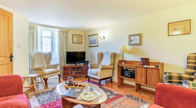 Photo of 4 Bed in Hunstanworth