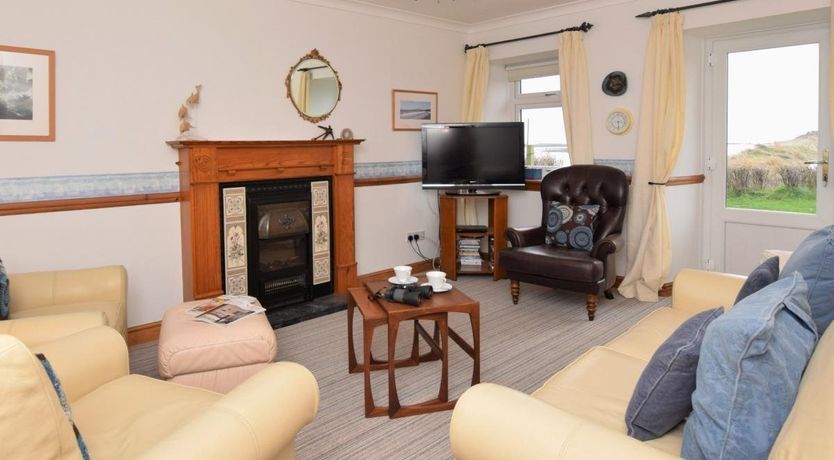 Photo of 3 Bed in Low Newton by the Sea