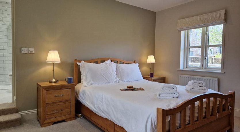 Photo of 3 Bed in Warenton