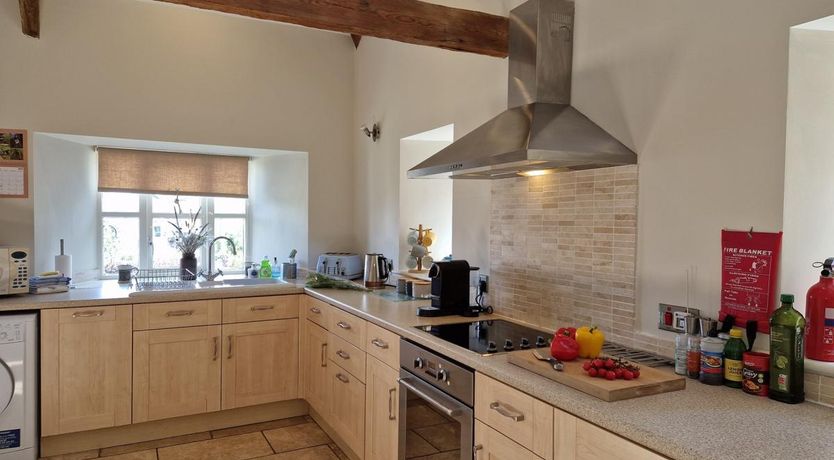 Photo of 3 Bed in Warenton