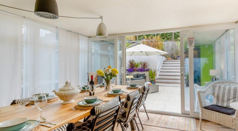 Photo of 4 Bed in Paignton