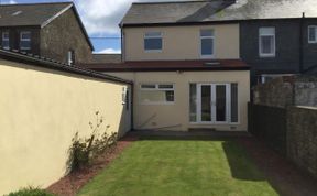 Photo of in Seahouses (CN182)
