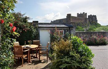 2 Bed in Bamburgh Holiday Cottage