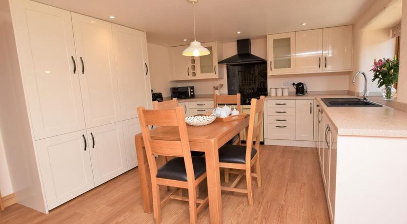 Photo of 2 Bed in Woolsery