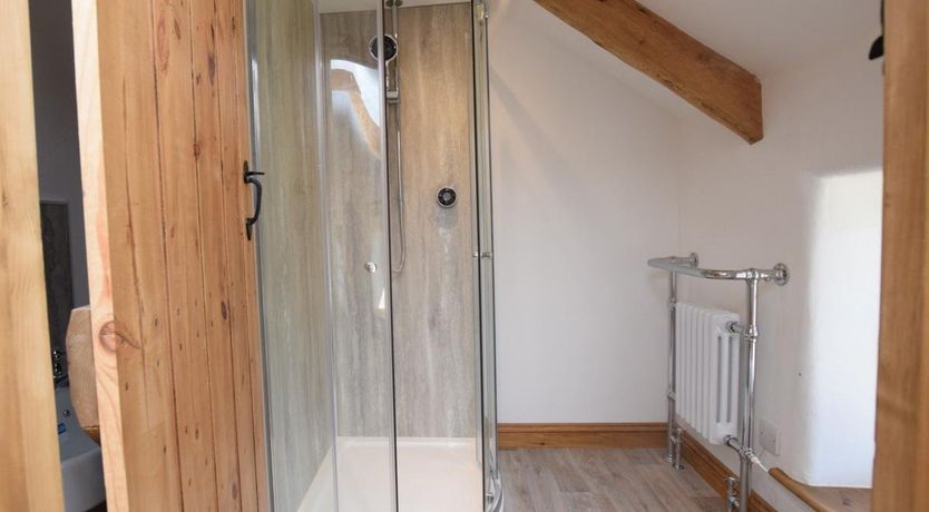 Photo of 2 Bed in Woolsery