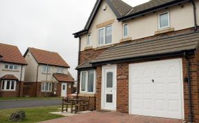 Photo of in Seahouses (CN229)