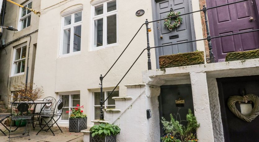 Photo of Robins Nest