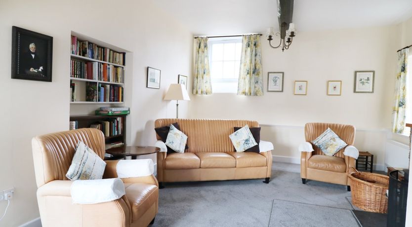 Photo of Glebe House